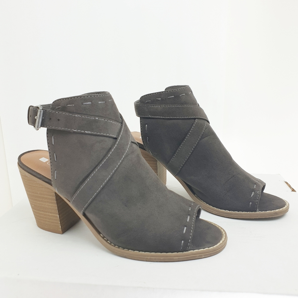 Dolcetta Brooke peep toe stacked chunky heel boots confort boho chic festival8.5